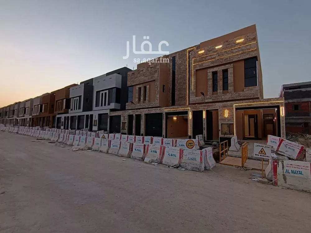 دور للبيع في شارع فضالة الأسدي, حي طويق, مدينة الرياض, منطقة الرياض 1 صورة
