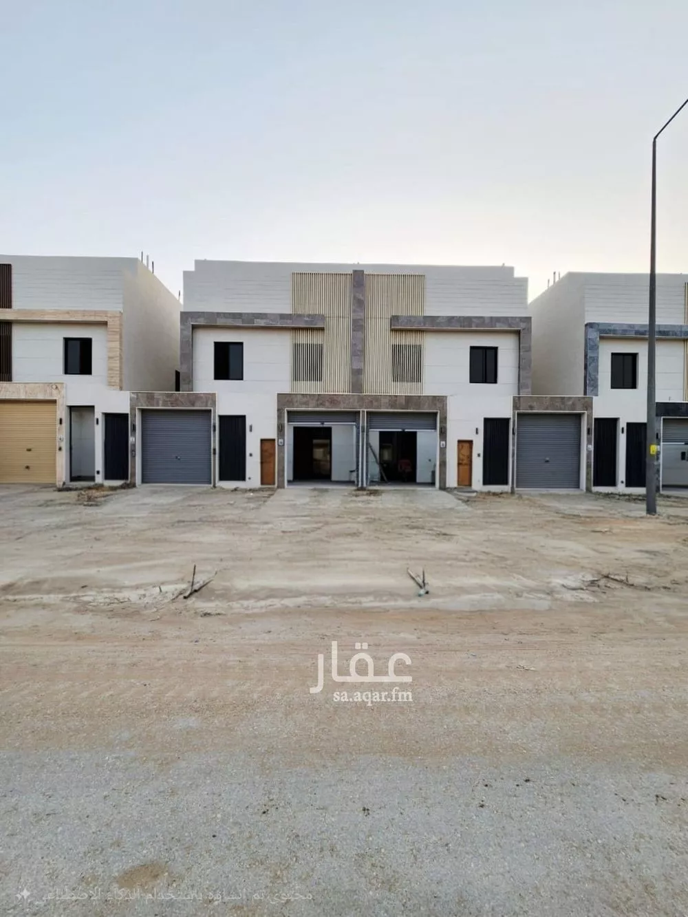 فيلا للبيع في شارع عبدالعزيز القاضي, حي عكاظ, مدينة الرياض, منطقة الرياض 1 صورة