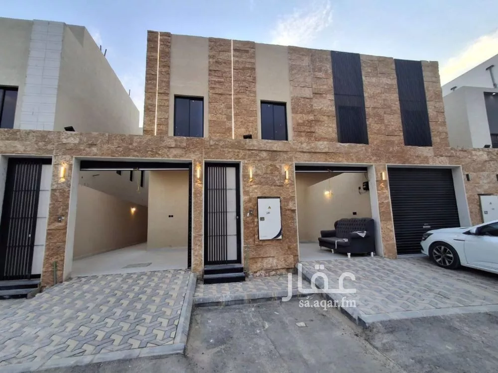 فيلا للبيع في شارع عبدالعزيز القاضي, حي عكاظ, مدينة الرياض, منطقة الرياض 1 صورة