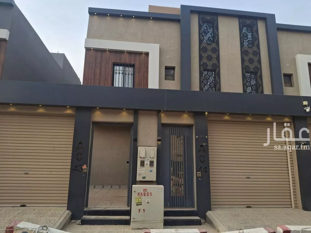 دور للبيع في شارع أبي العباس بن مسعود, حي طويق, مدينة الرياض, منطقة الرياض 1 صورة