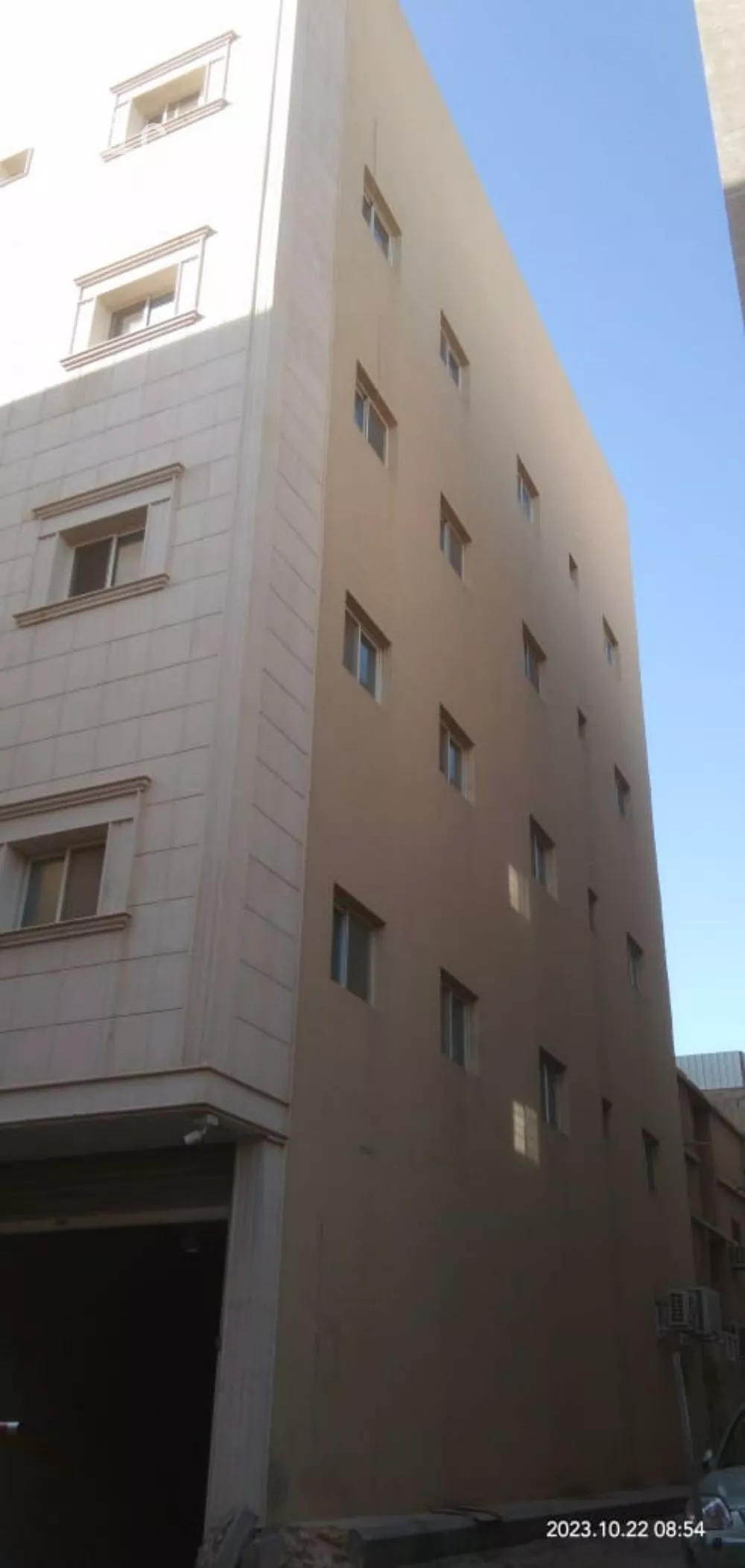 عمارة للبيع في شارع عمر المختار, حي العمل, مدينة الرياض, منطقة الرياض 1 صورة