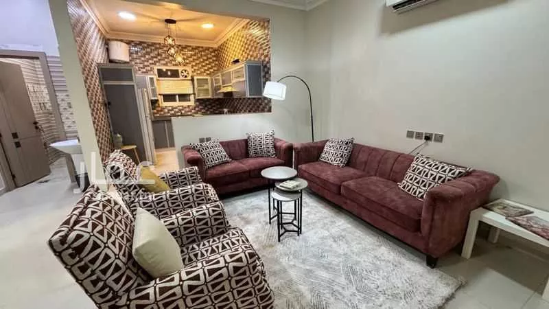 شقة للإيجار في شارع علي الدفاع, حي العزيزية, مدينة الرياض, منطقة الرياض 1 صورة