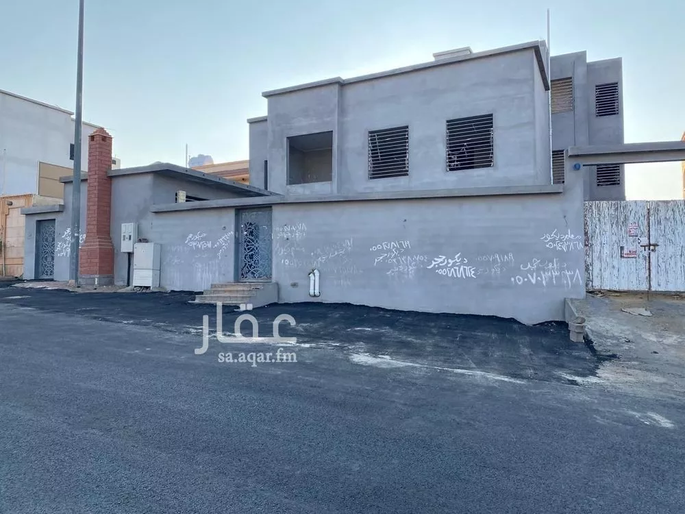 فيلا للبيع في شارع منهل اود, حي الروضة, مدينة أبها, منطقة عسير 1 صورة