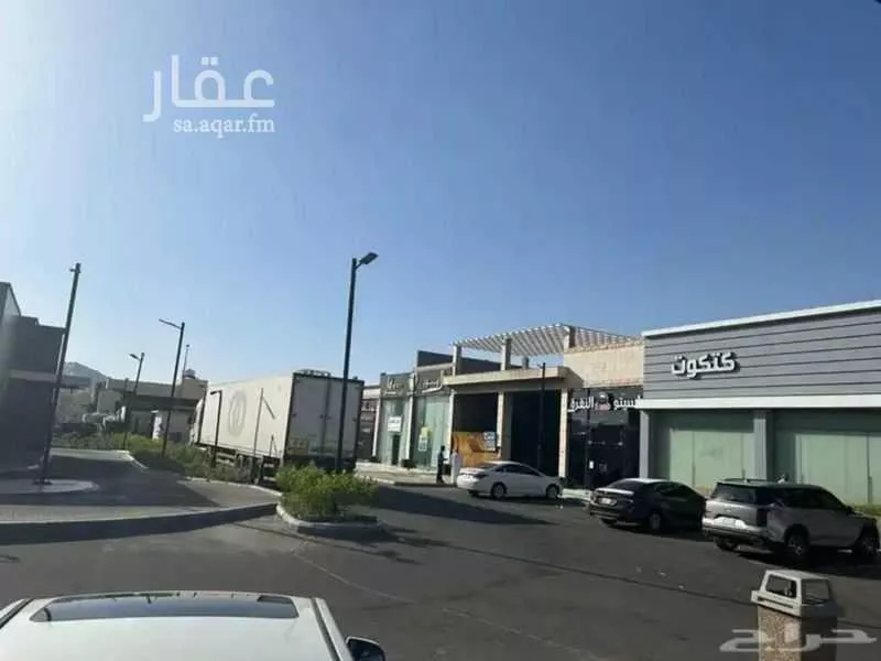 محل للإيجار في شارع النقرة 3, حي النقرة, مدينة حائل, منطقة حائل 1 صورة