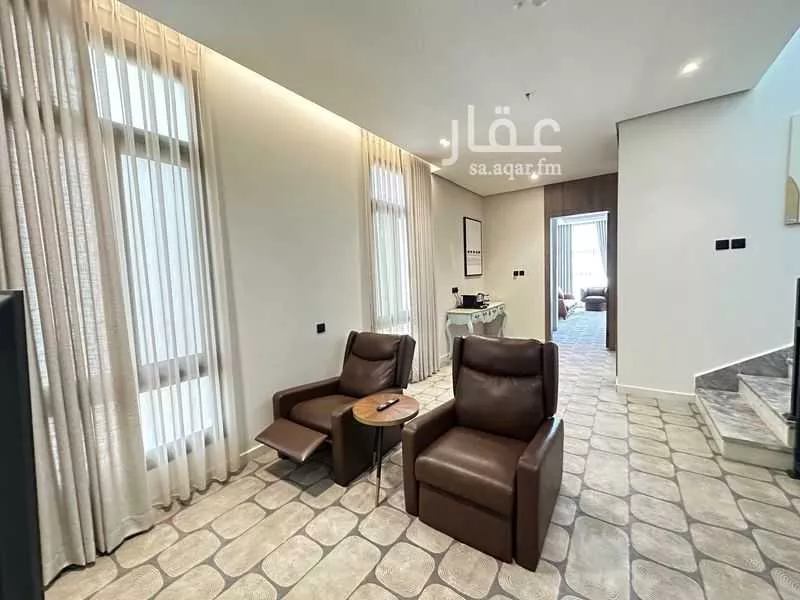 فيلا للإيجار في شارع 36 السيف, حي السيف, مدينة الدمام, المنطقة الشرقية 1 صورة