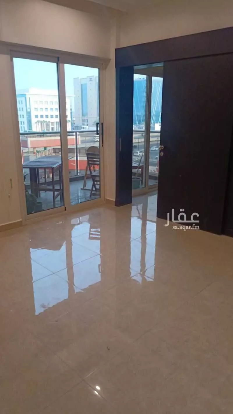 شقة للإيجار في شارع الملك سعود ابن عبدالعزيز سعود, مدينة الظهران, المنطقة الشرقية 1 صورة