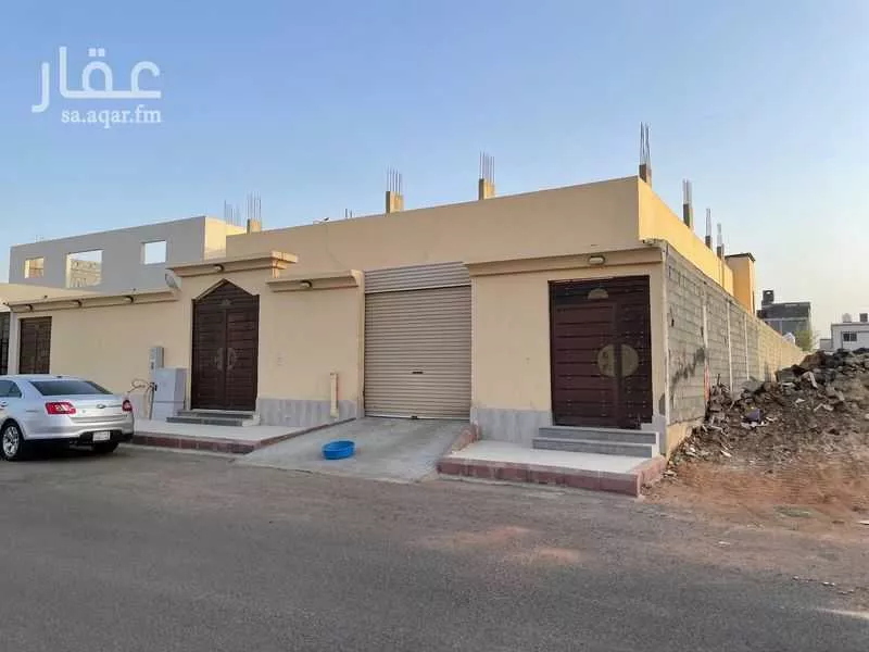 دور للبيع في شارع محمد بن اسماعيل الحساني, حي السكب, مدينة المدينة المنورة, منطقة المدينة المنورة 1 صورة
