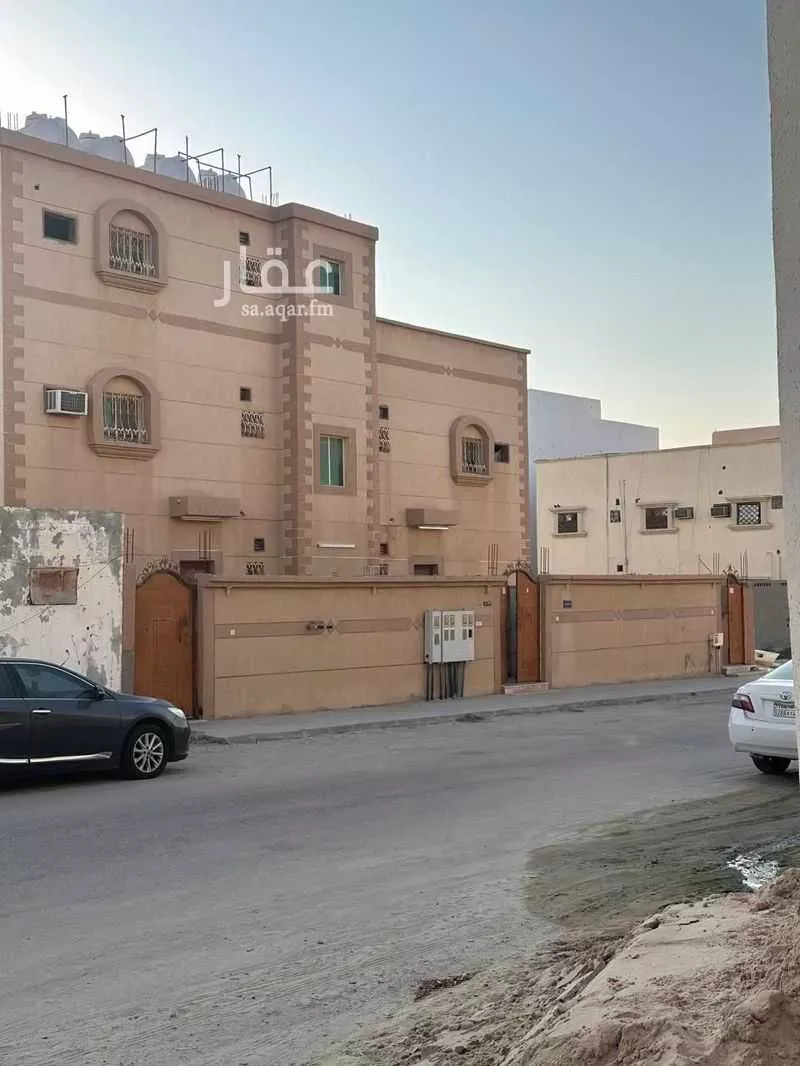 شقة للإيجار في شارع العزيزية 14, حي العزيزية, مدينة النعيريه, المنطقة الشرقية 1 صورة