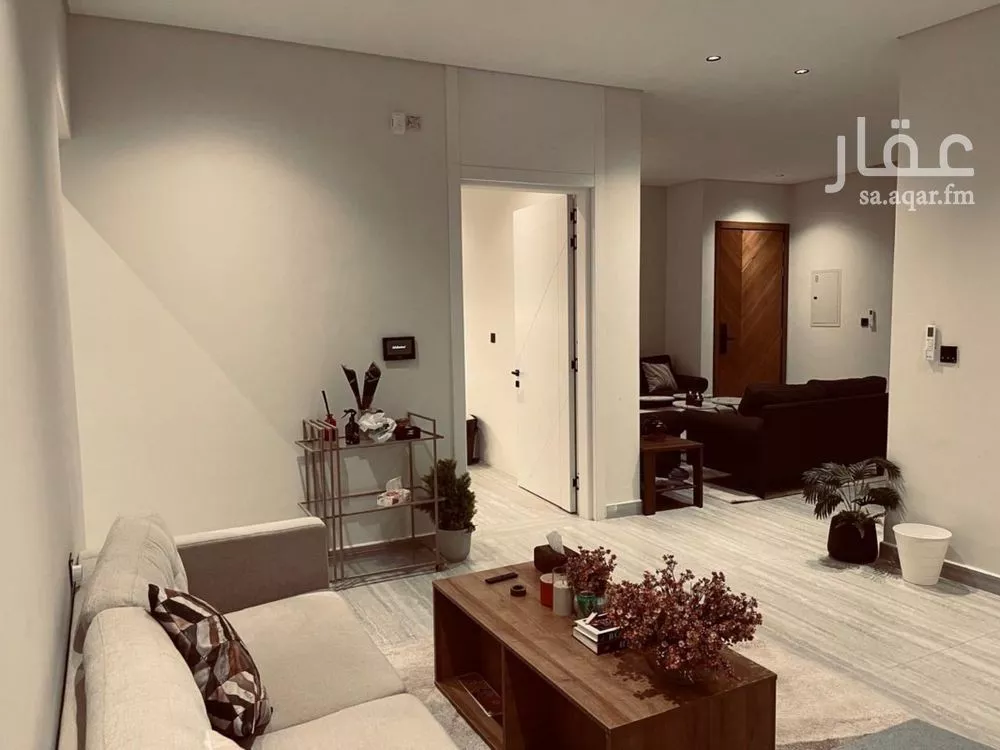 دور للإيجار في شارع دينار الحجام, حي الرمال, مدينة الرياض, منطقة الرياض 1 صورة