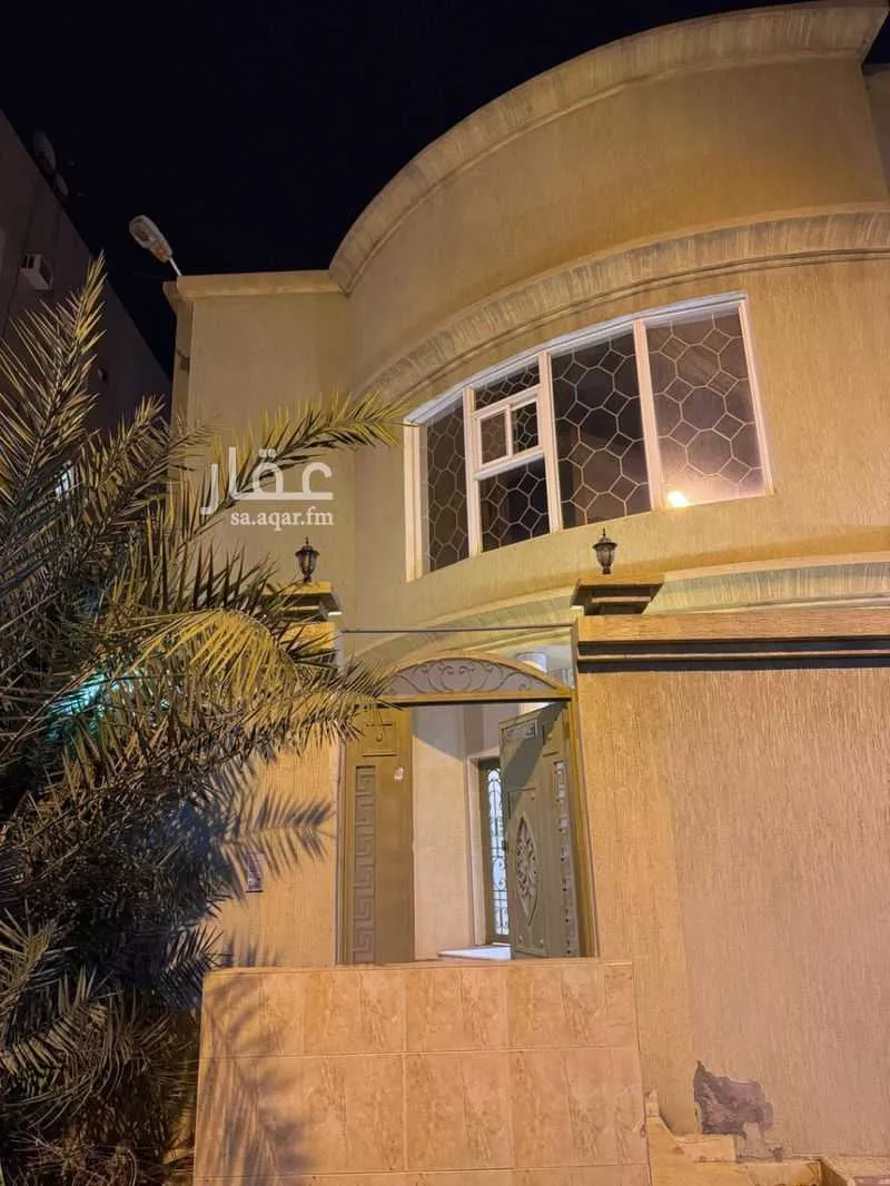 فيلا للإيجار في شارع كفر الدوار, حي المروج, مدينة ابها, منطقة عسير 1 صورة