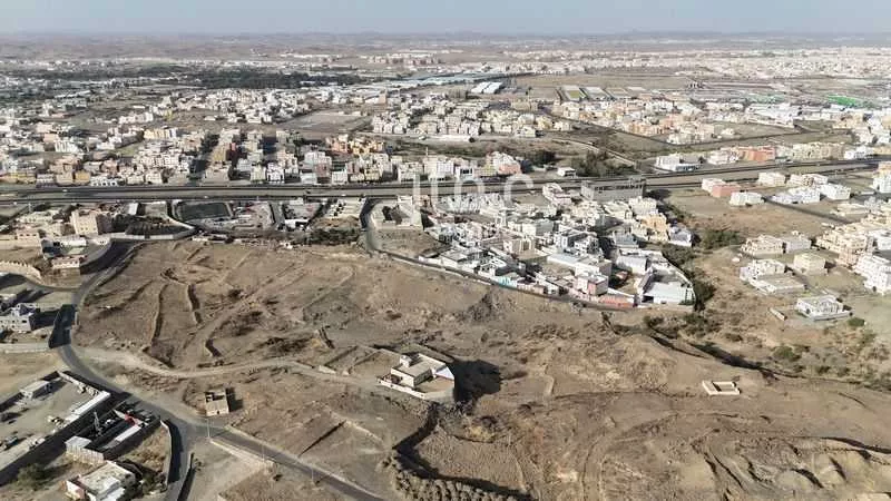 مزرعة للبيع في شارع داخلي, حي المعمورة, مدينة خميس مشيط, منطقة عسير 1 صورة