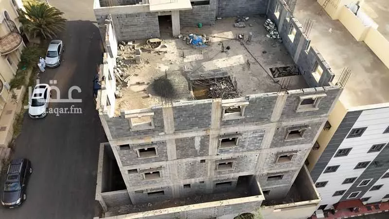 عمارة للبيع في شارع مالك الخدري, حي المروج, مدينة أبها, منطقة عسير 1 صورة
