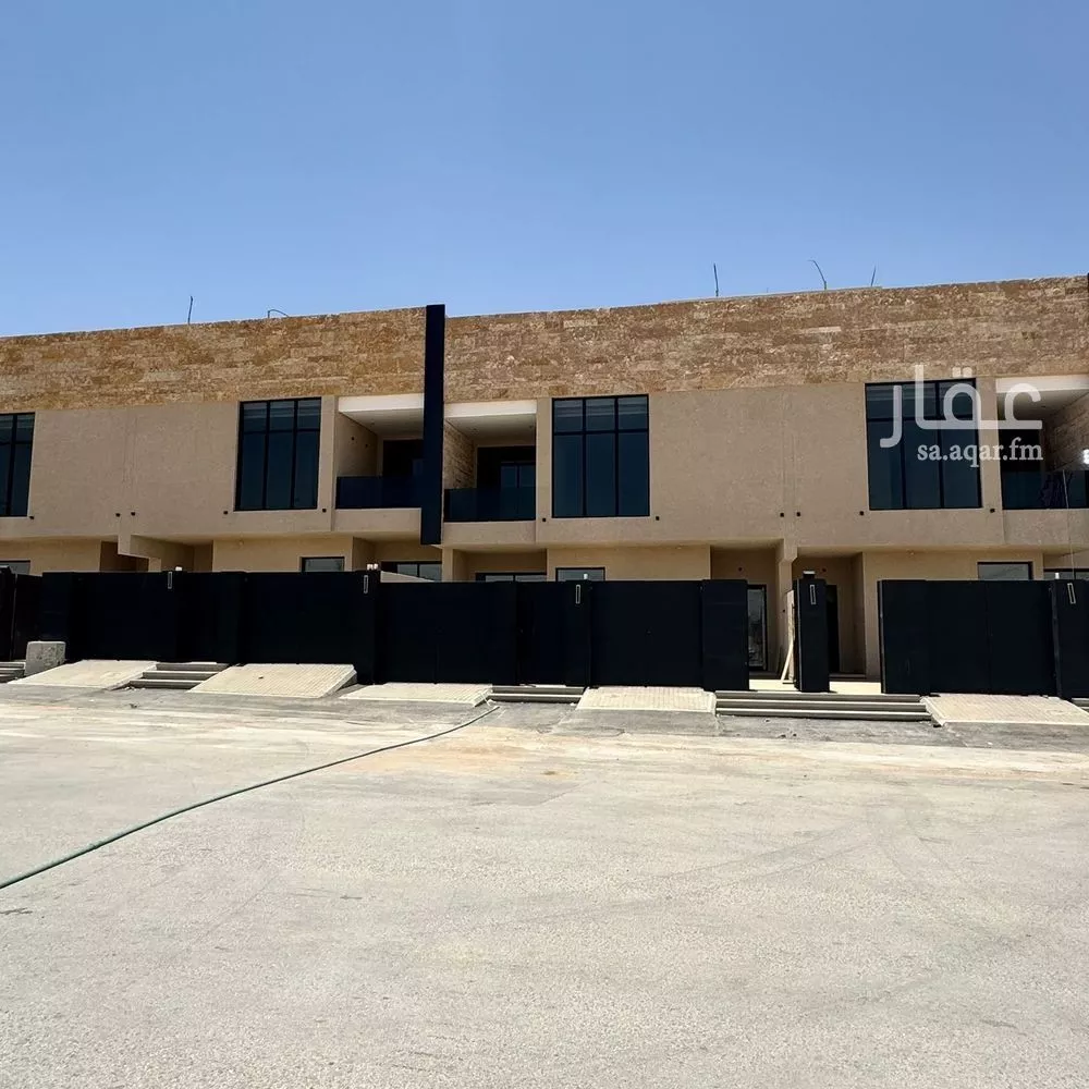 دور للبيع في شارع رقم 452, حي المونسية, مدينة الرياض, منطقة الرياض 1 صورة