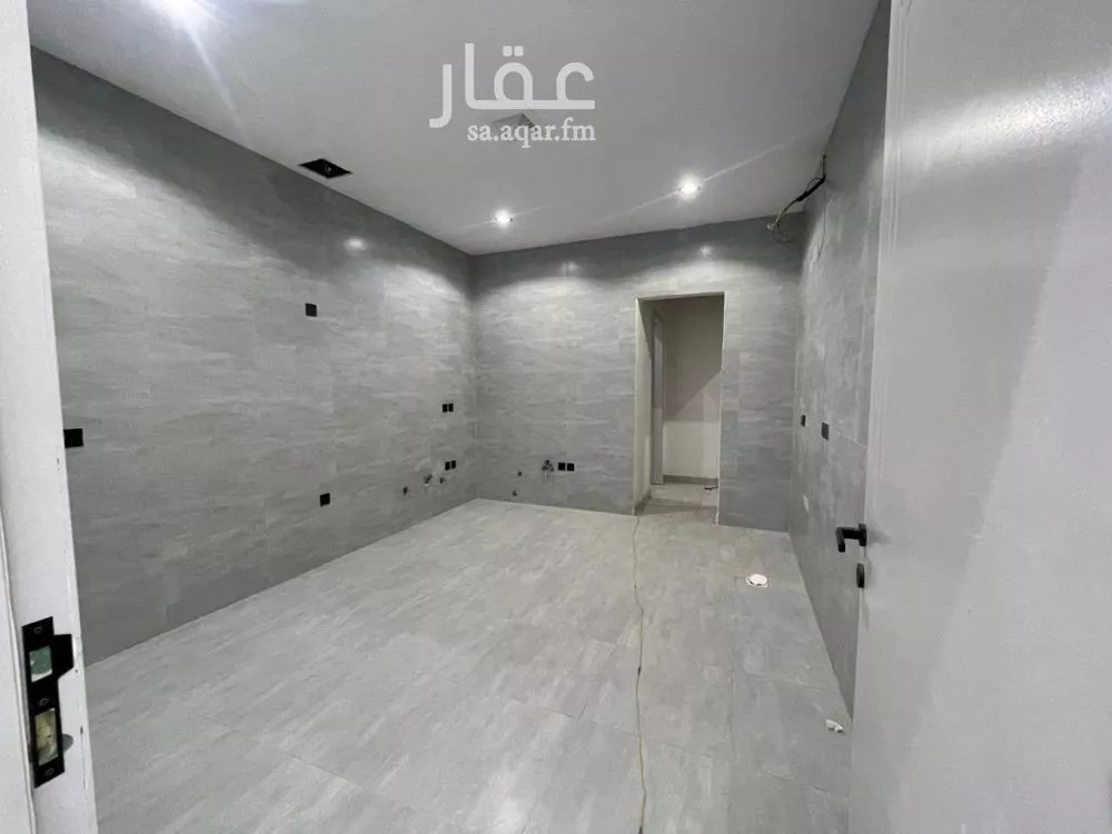 دور للبيع في شارع حمود بن ربيعان, حي الجنادرية, مدينة الرياض, منطقة الرياض 1 صورة