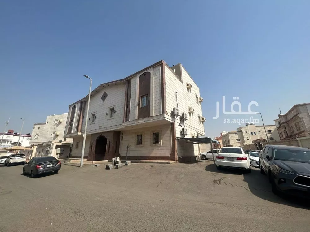 عمارة للبيع في شارع احمد بن المبارك الخزفي, حي السامر, مدينة جدة, منطقة مكة المكرمة 1 صورة