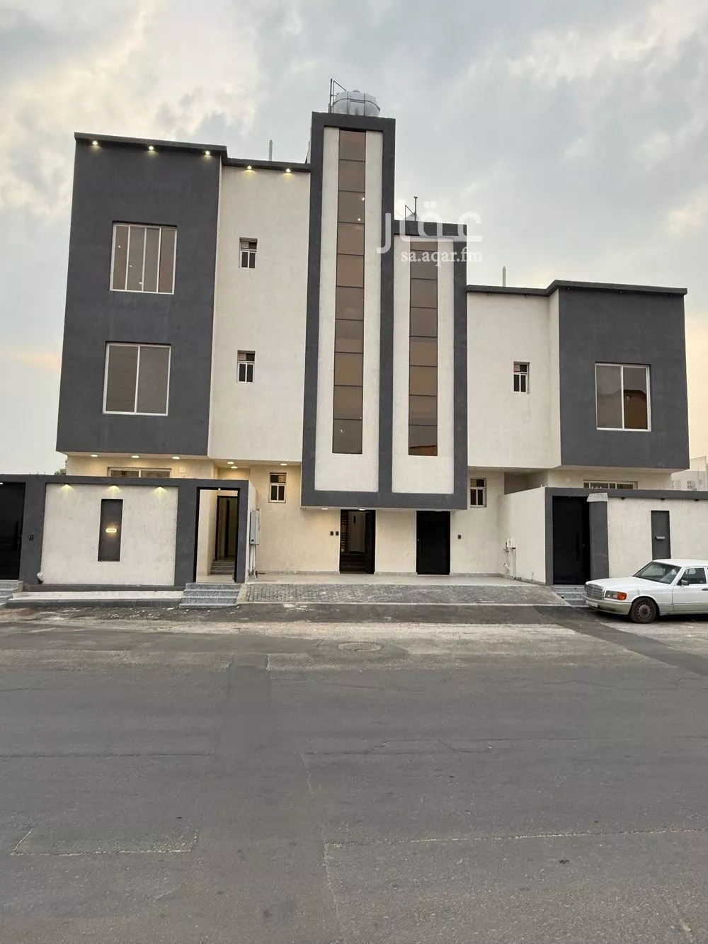 شقة للبيع في شارع القاسية, حي سلطانة, مدينة ابها, منطقة عسير 1 صورة