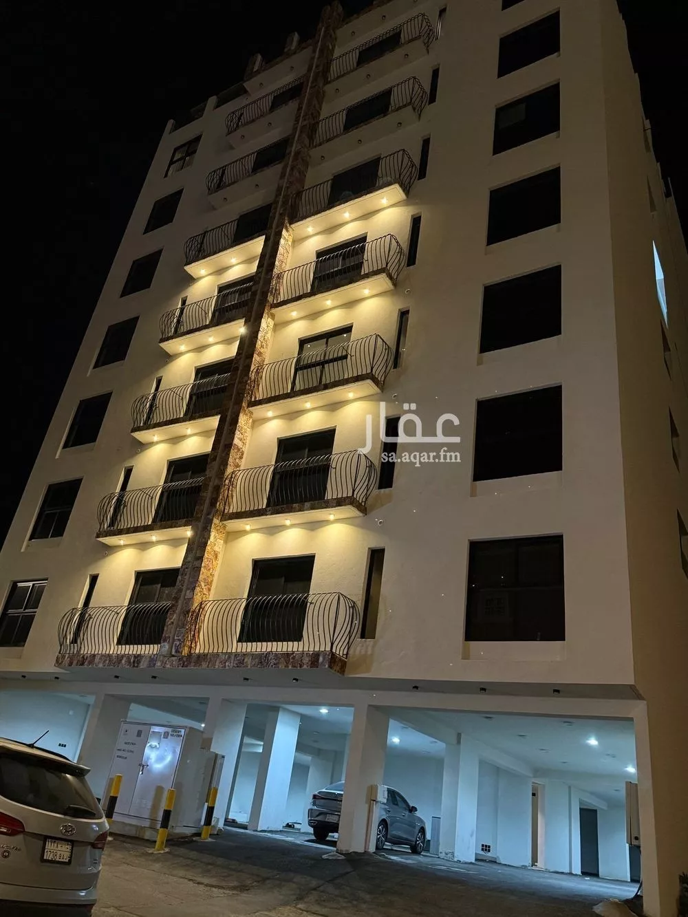 شقة للبيع في شارع السالمية, حي البحيرة, مدينة ابها, منطقة عسير 1 صورة