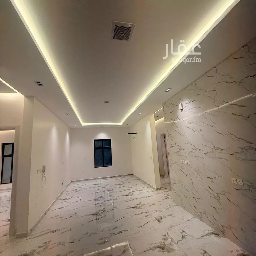 شقة للبيع في شارع زهير بن علقمة, حي الثريا, مدينة الاحساء, المنطقة الشرقية 1 صورة