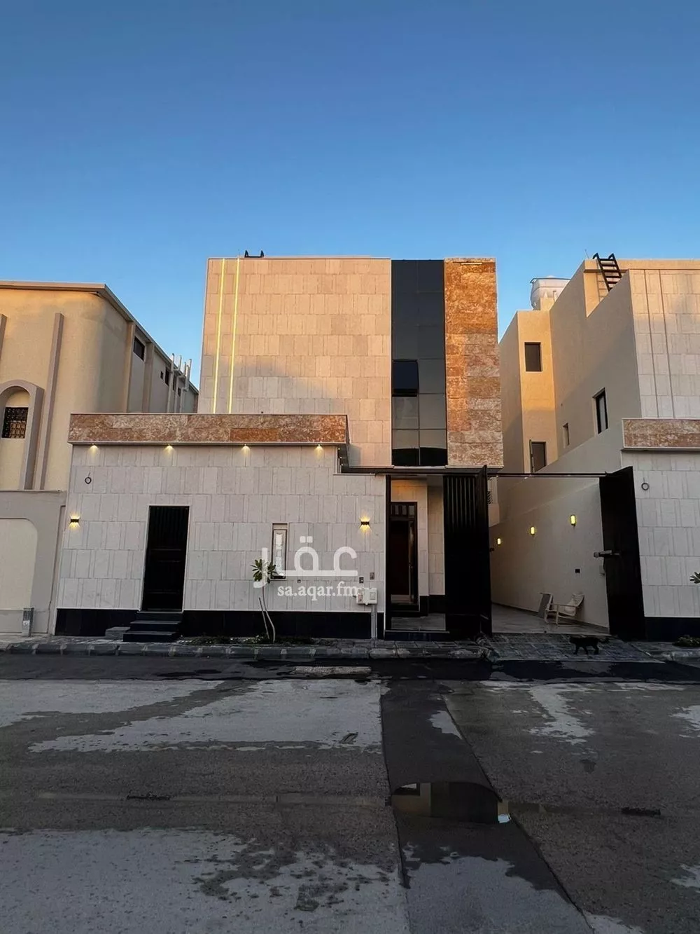 فيلا للبيع في شارع أبي طالب الكرخي, حي الخليج, مدينة الرياض, منطقة الرياض 1 صورة