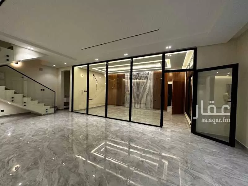 فيلا للبيع في شارع يثرب, حي شبرا, مدينة الرياض, منطقة الرياض 1 صورة