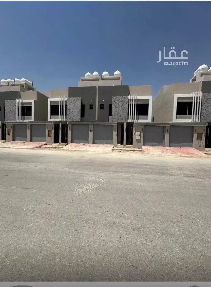 دور للبيع في شارع حرملة بن المنذر الكندي, حي بدر, مدينة الرياض, منطقة الرياض 1 صورة
