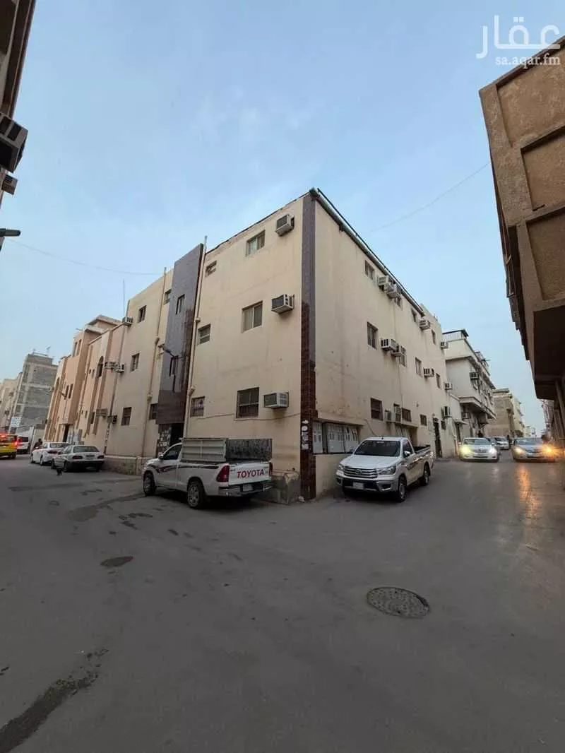 عمارة للبيع في شارع الحطيئه, حي الخبيب, مدينة بريدة, منطقة القصيم 1 صورة