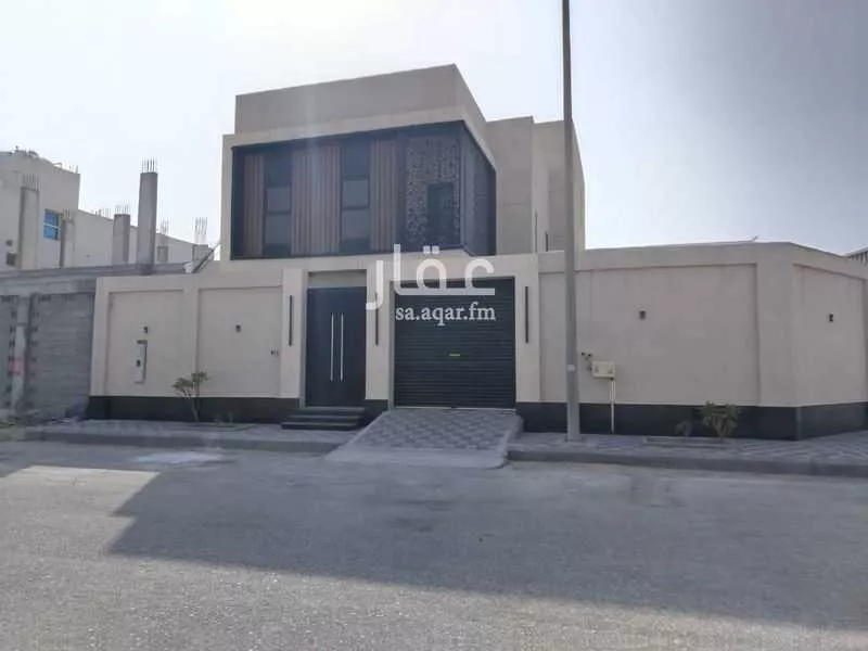 فيلا للبيع في شارع وهب بن عمير, حي الشفاء, مدينة الخبر, المنطقة الشرقية 1 صورة