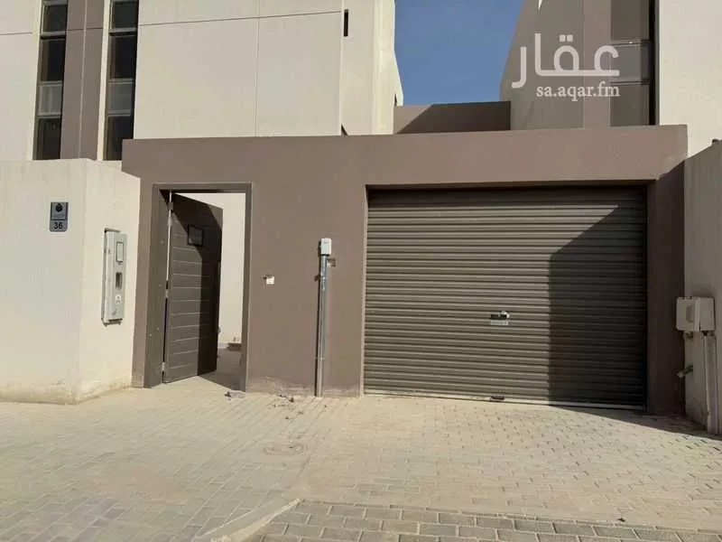 فيلا للإيجار في شارع سفيان بن وكيع ، حي مطار الملك خالد الدولي ، الرياض ، منطقة الرياض 1 صورة