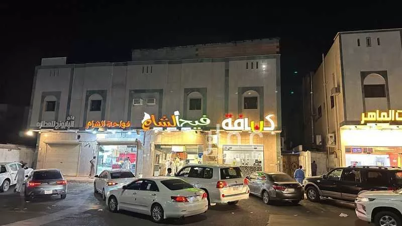 عمارة للبيع في شارع عمير بن سعد الانصاري, حي المطار, مدينة المدينه المنوره, منطقة المدينة المنورة 1 صورة