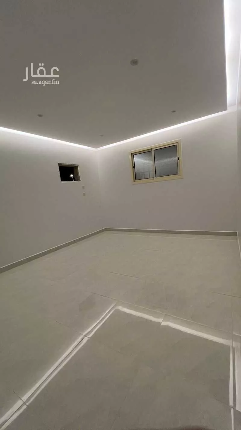 فيلا للإيجار في شارع الشيخ عبدالعزيز عبدالرحمن المسند, حي التخصصي, مدينة بريدة, منطقة القصيم 1 صورة
