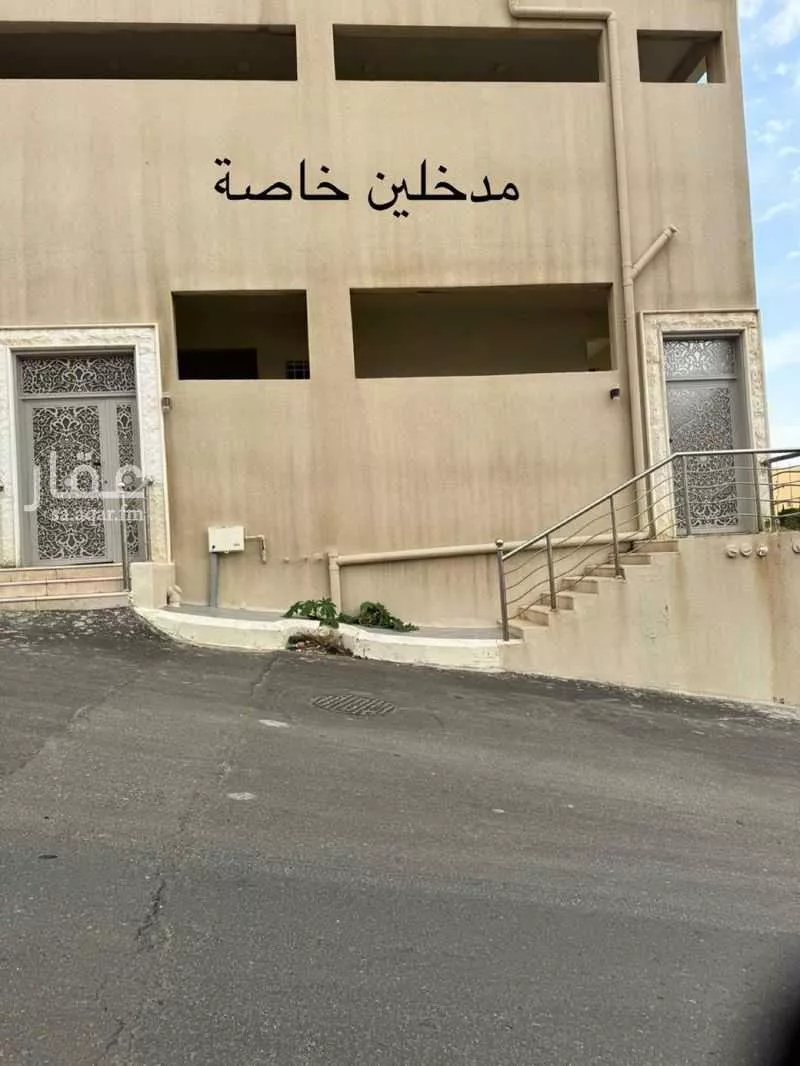 دور للإيجار في شارع محمد راشد البكري ، حي الموظفين ، ابها ، منطقة عسير 1 صورة