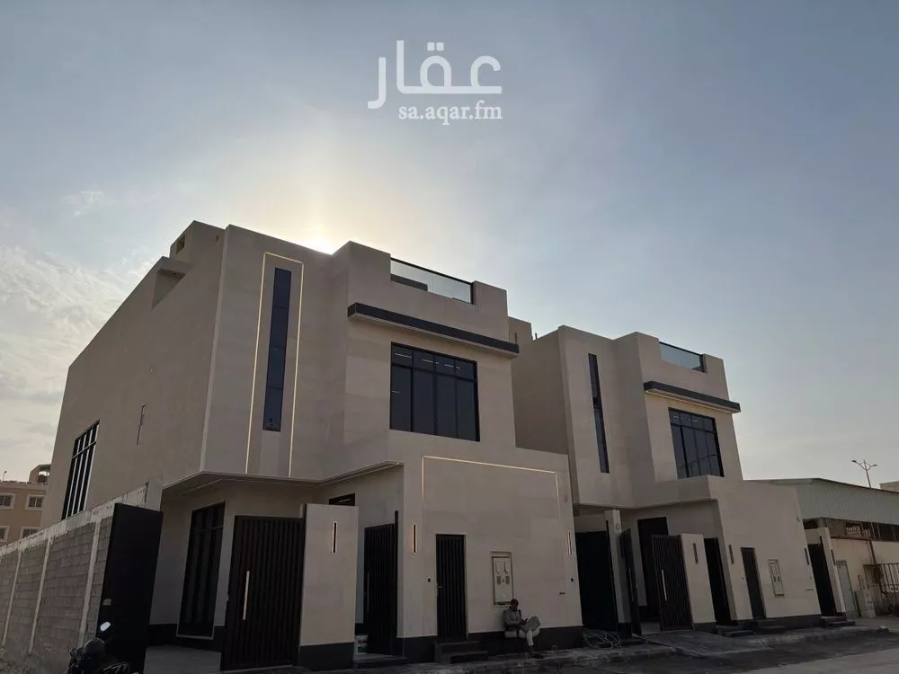 فيلا للبيع في شارع محمد بن عمر العرابي, حي العارض, مدينة الرياض, منطقة الرياض 1 صورة