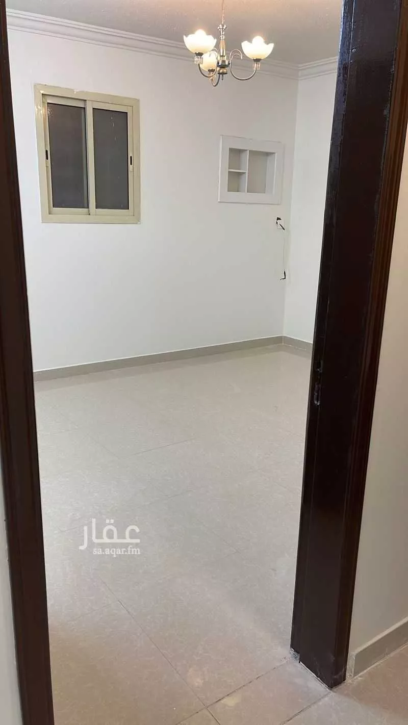 شقة للإيجار في شارع الشهاب بن رسلان ، حي عكاظ ، الرياض ، منطقة الرياض 1 صورة