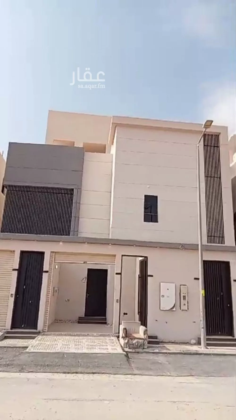 دور للبيع في شارع عاقل بن حبيب, حي عكاظ, مدينة الرياض, منطقة الرياض 1 صورة