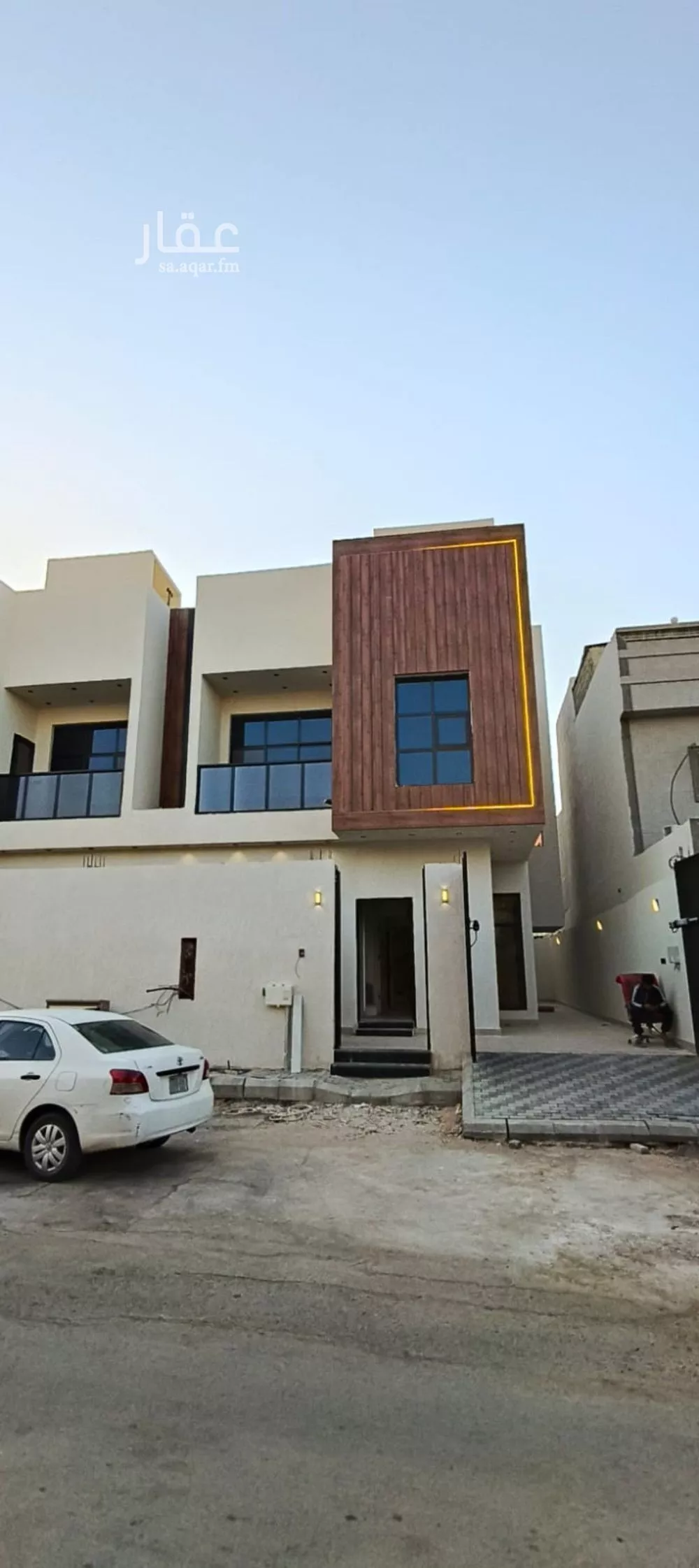 فيلا للبيع في شارع الحجرين, حي العريجاء الأوسط, مدينة الرياض, منطقة الرياض 1 صورة