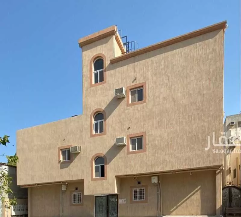 عمارة للبيع في شارع شارع 9 أ, حي المرقاب, مدينة الجبيل, المنطقة الشرقية 1 صورة