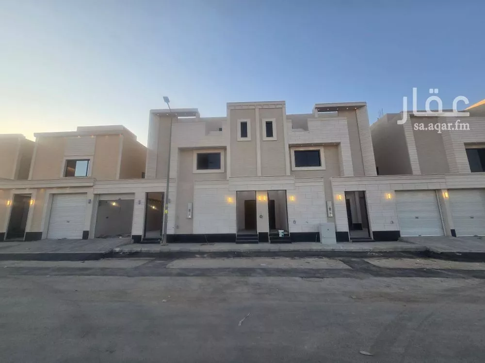 دور للبيع في شارع الصدق, حي العوالي, مدينة الرياض, منطقة الرياض 1 صورة