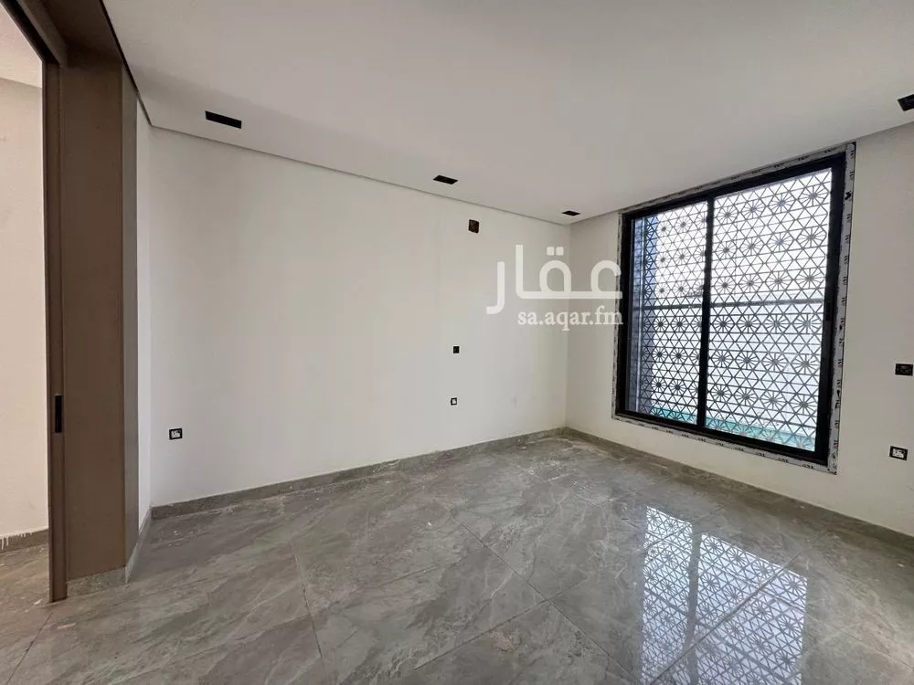 دور للبيع في شارع شعران, حي إشبيلية, مدينة الرياض, منطقة الرياض 1 صورة