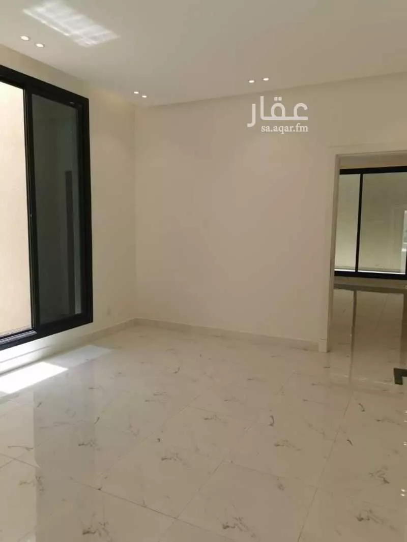 فيلا للبيع في شارع إسماعيل بن أبي اليسر, حي العارض, مدينة الرياض, منطقة الرياض 1 صورة
