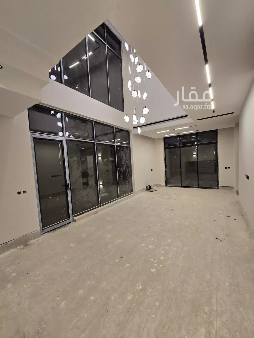 فيلا للبيع في شارع أبي القاسم الخياط, حي العارض, مدينة الرياض, منطقة الرياض 1 صورة