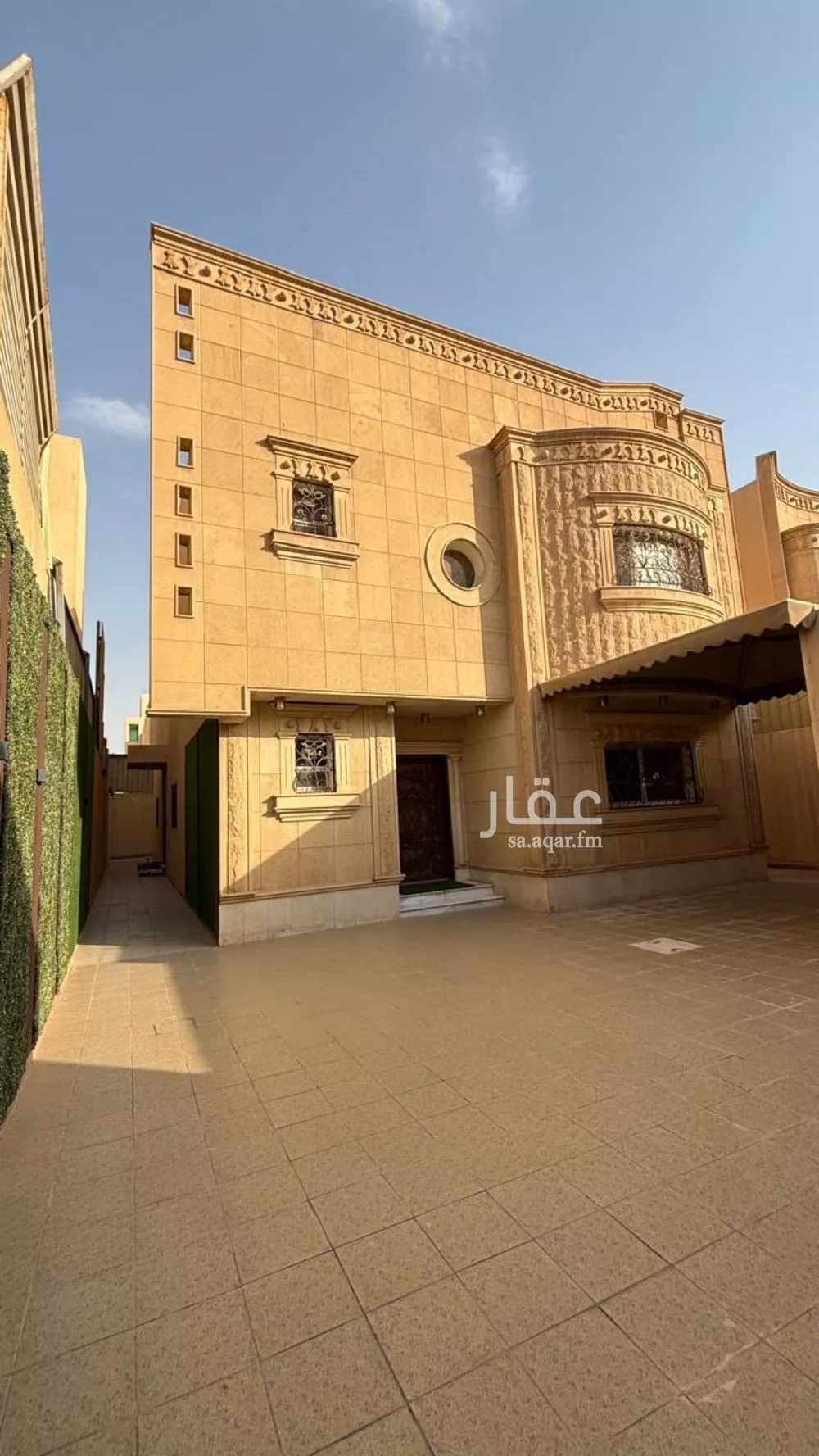فيلا للبيع في شارع رقم 48, حي العزيزية, مدينة الرياض, منطقة الرياض 1 صورة