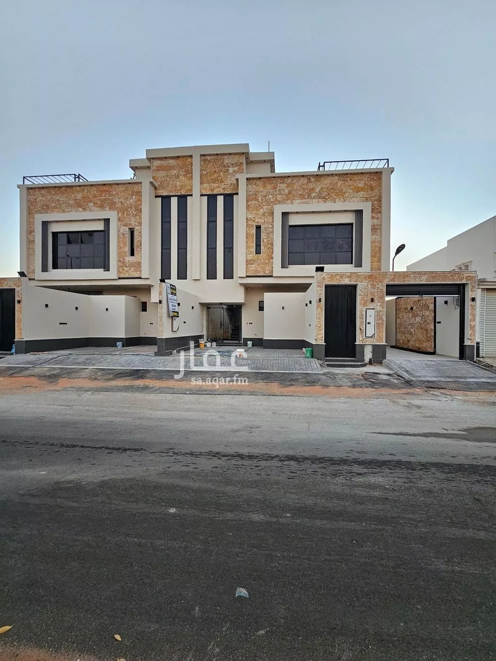 دور للبيع في شارع المزاحميه 4, حي غرناطة, مدينة المزاحميه, منطقة الرياض 1 صورة