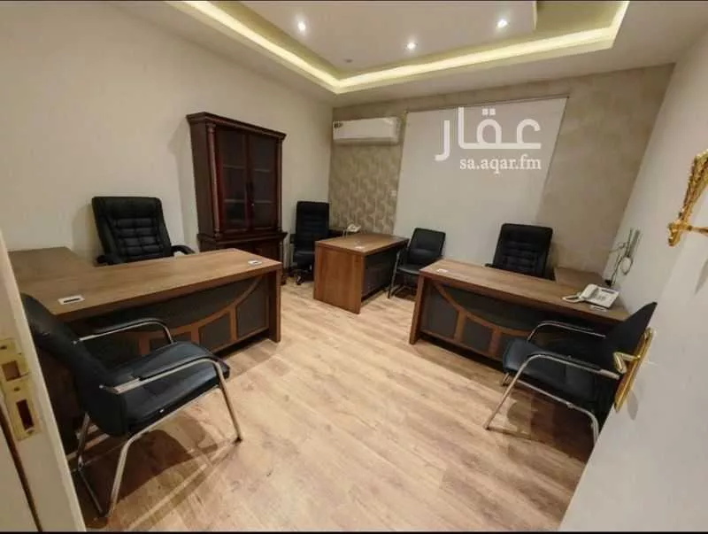 مكتب تجاري للإيجار في شارع العليا, حي الورود, مدينة الرياض, منطقة الرياض 1 صورة