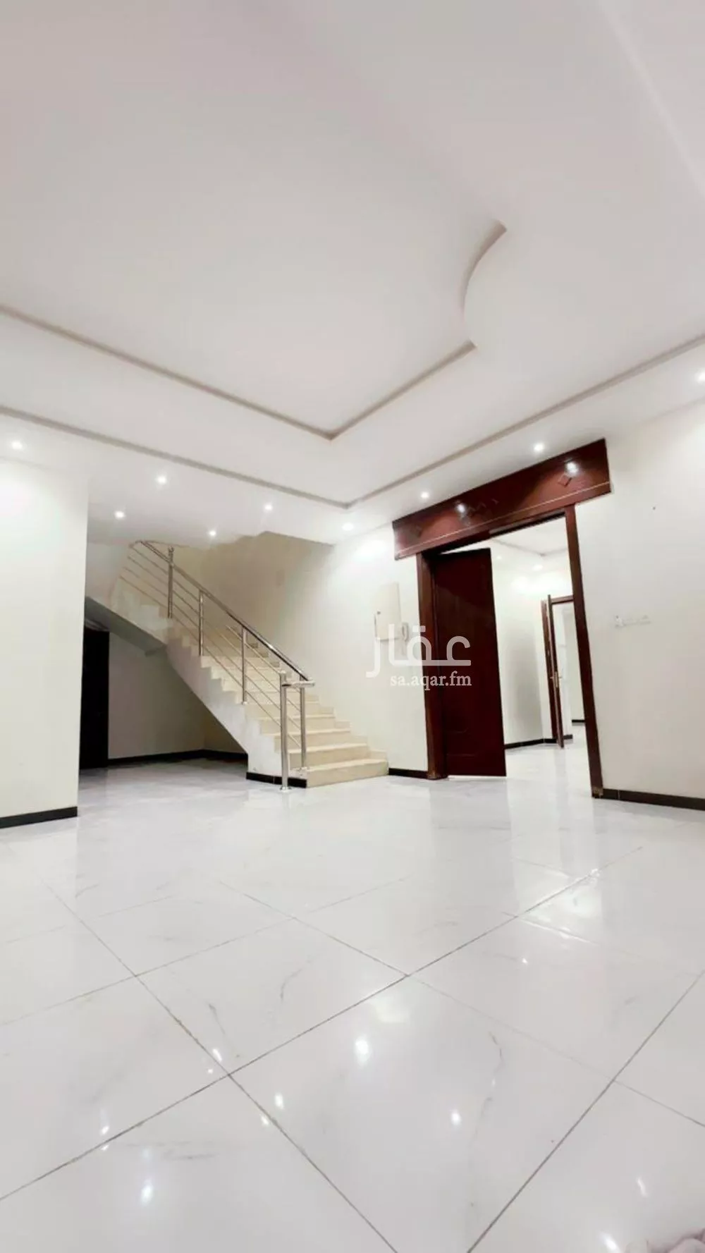 فيلا للإيجار في شارع أحمد بن زواوي المالكي, حي طويق, مدينة الرياض, منطقة الرياض 1 صورة