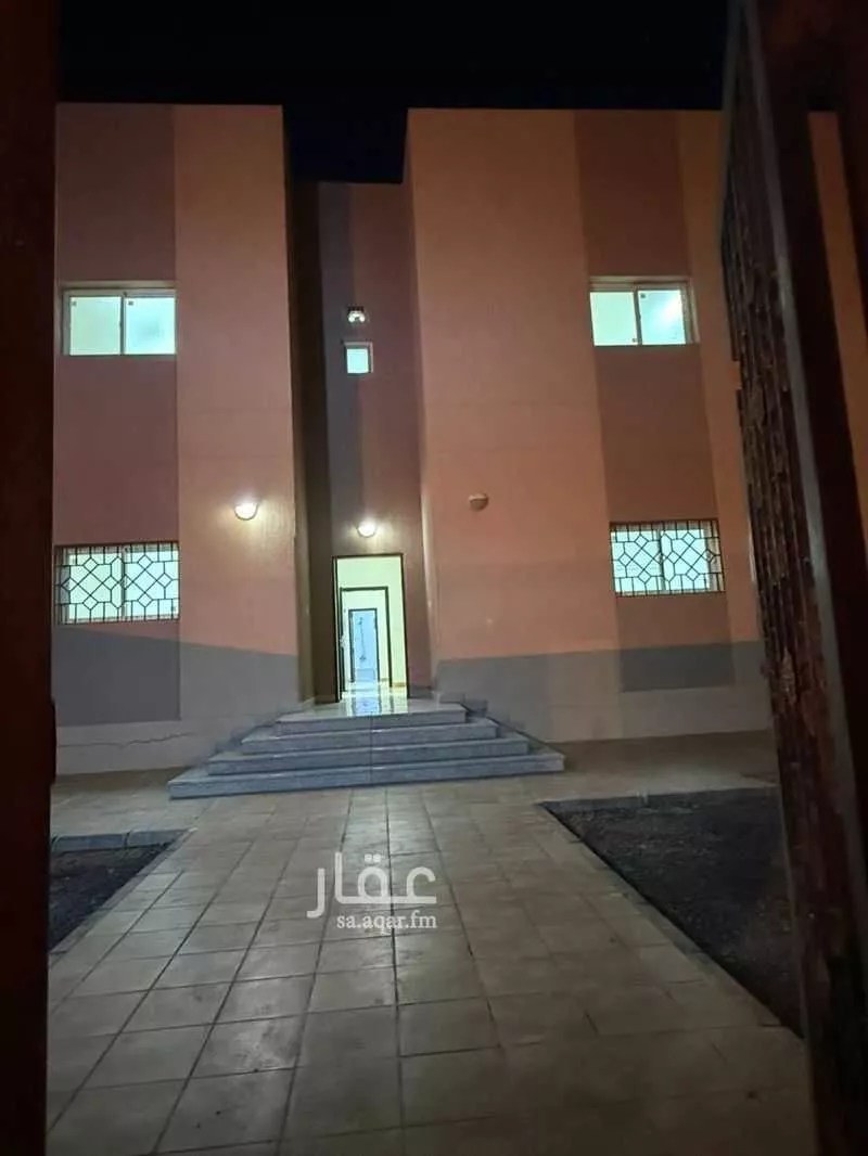 فيلا للبيع في شارع الثلاثين ، حي الخزامى ، القريات ، القريات 1 صورة