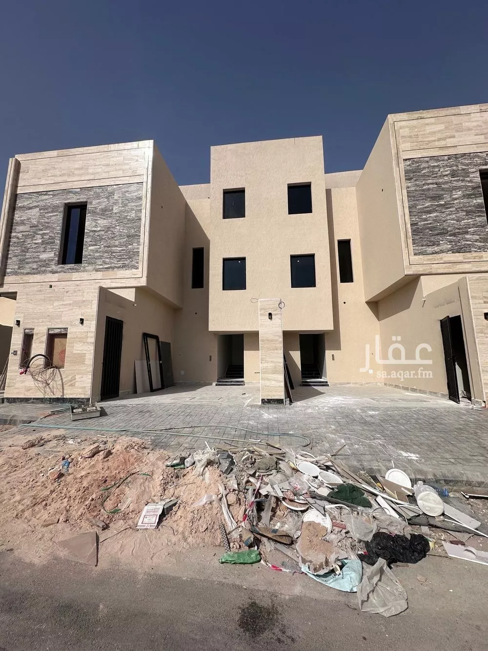 دور للبيع في شارع عبدالعزيز العباسي, حي الملك فيصل, مدينة الرياض, منطقة الرياض 1 صورة