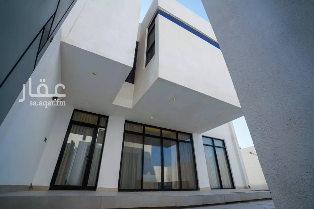 فيلا للإيجار في شارع عبدالرحيم ابن شيت, حي الخزامى, مدينة الخبر, المنطقة الشرقية 1 صورة