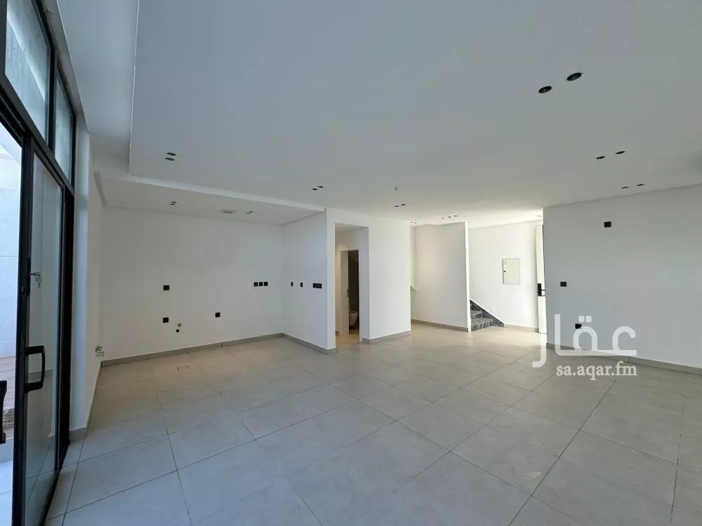 عمارة للإيجار في شارع عبدالرحيم ابن شيت, حي الخزامى, مدينة الخبر, المنطقة الشرقية 1 صورة