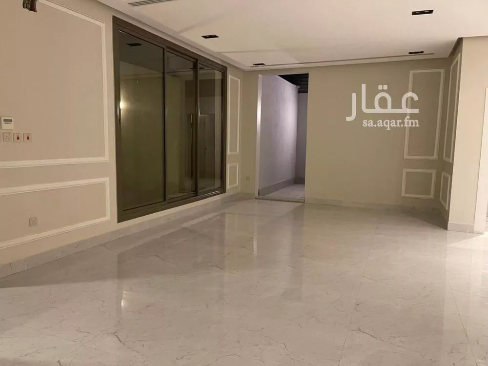 فيلا للإيجار في شارع ابن سعيد المغربي, حي العارض, مدينة الرياض, منطقة الرياض 1 صورة