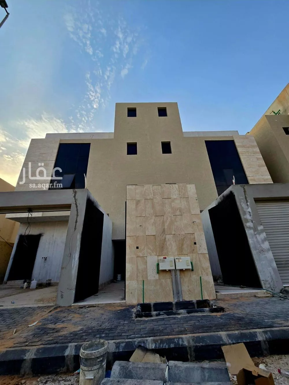فيلا للبيع في شارع فرات بن حيان, حي الروضة, مدينة الرياض, منطقة الرياض 1 صورة